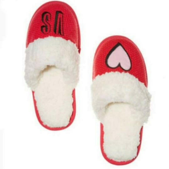 Victoria's Secret Shoes - 💕NWOT Victoria secret slippers